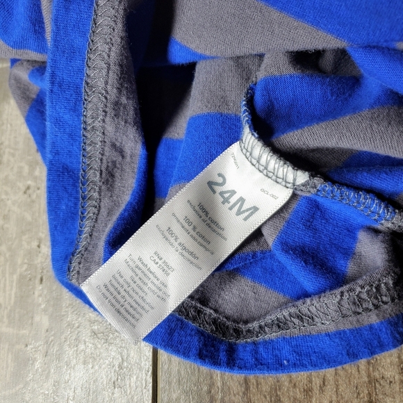 Child of Mine by Carter's Blue and Gray Striped Hooded T-Shirt Size 24m NWOT - Picture 5 of 9